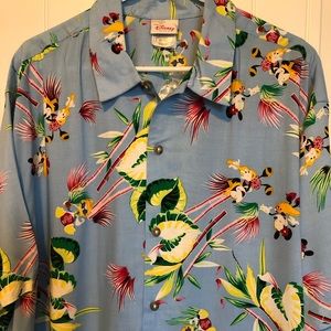 Disney Men’s L Shirt